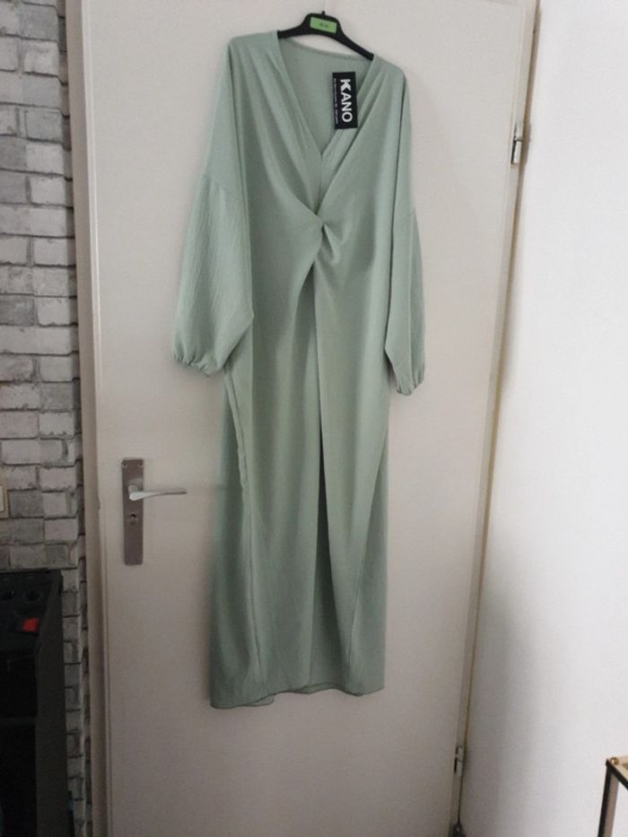 Jolie robe neuve L/XL