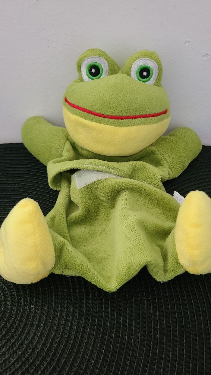 doudou grenouille poche ventre