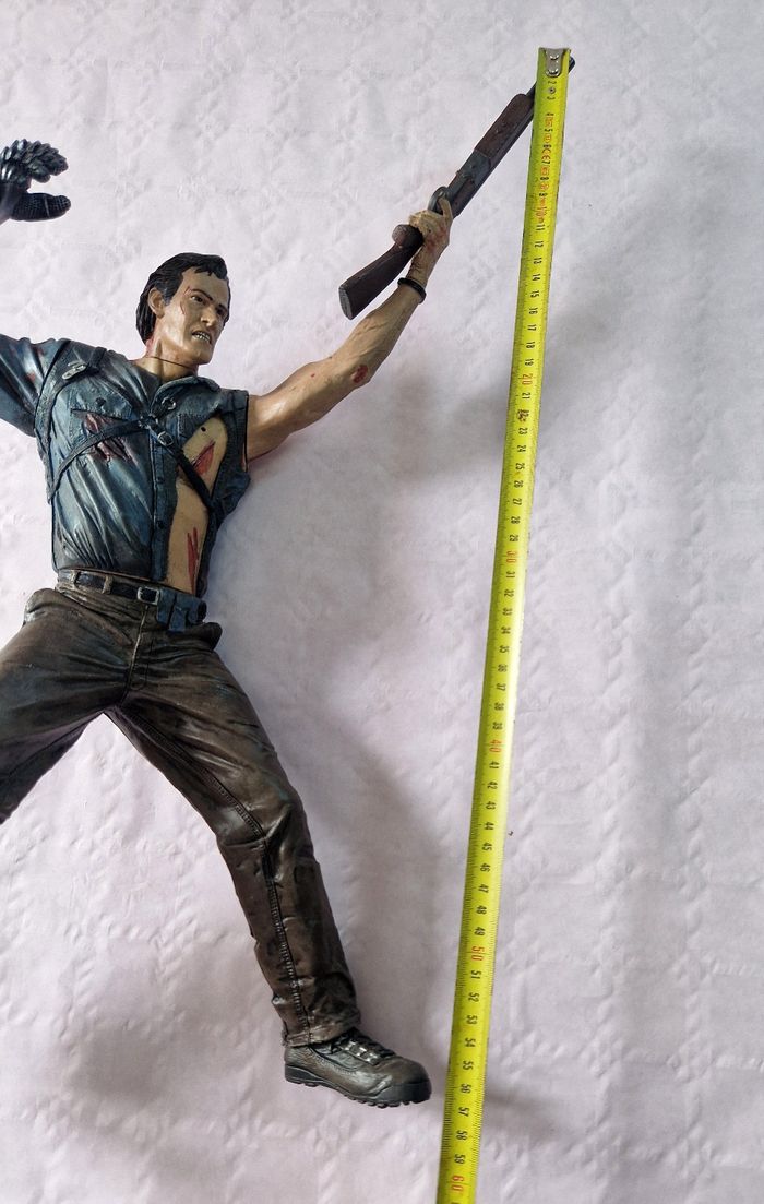 Figurine parlante de collection du cinéma d'horreur  , Ash , Evil dead  , Sam Raimi  , Mcfarlane  , Orion  , 2001 - photo numéro 7