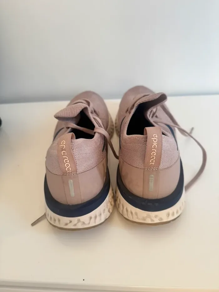 Chaussure running course à pied Nike Epic React Flyknit – Taille 42 – Très bon état - photo numéro 3