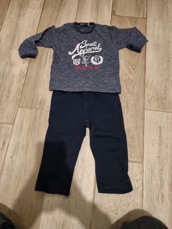 Ensemble pantalon et t-shirt 9 mois