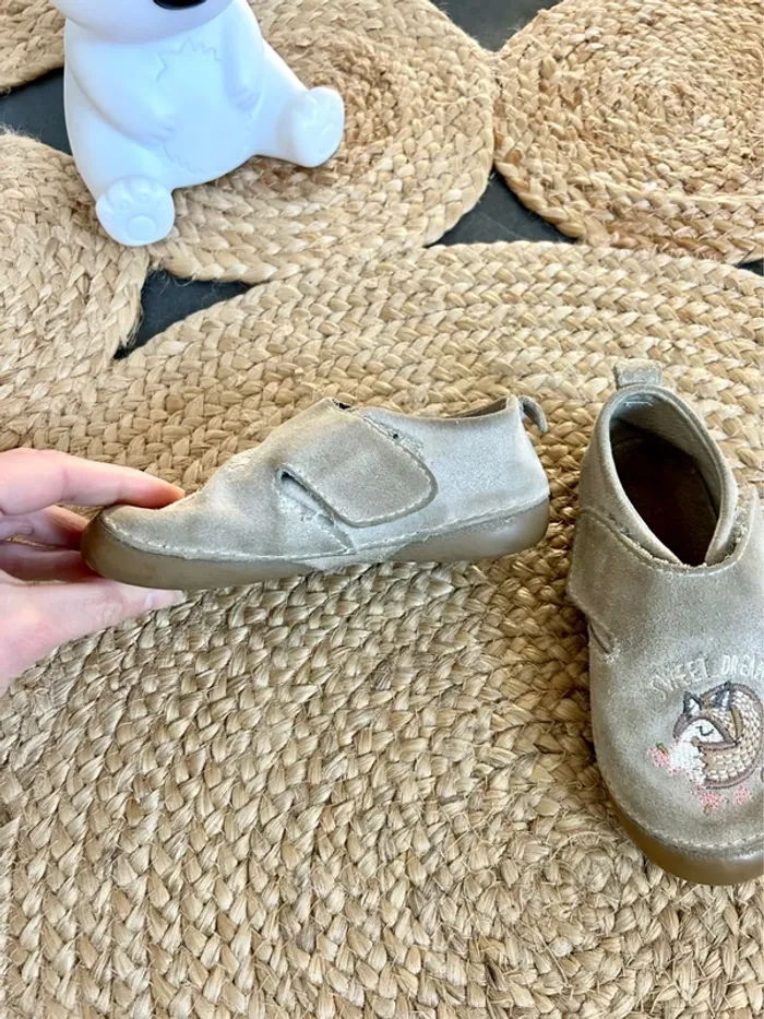 Chaussons en cuir gris motif renard Vertbaudet pointure 25 - photo numéro 3