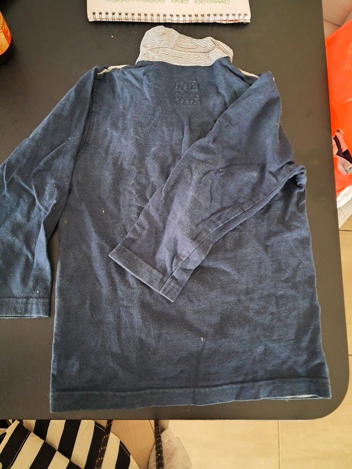 Très beau polo alphabet taille 4 ans D'occasion - photo numéro 4