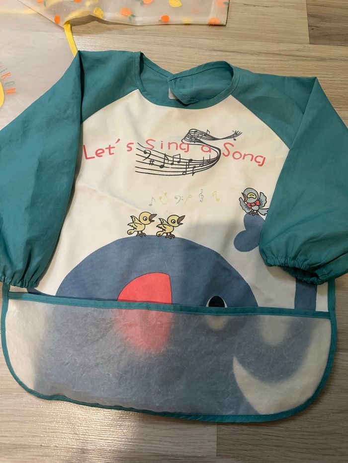 3 grands bavoirs plastifiés - photo numéro 4