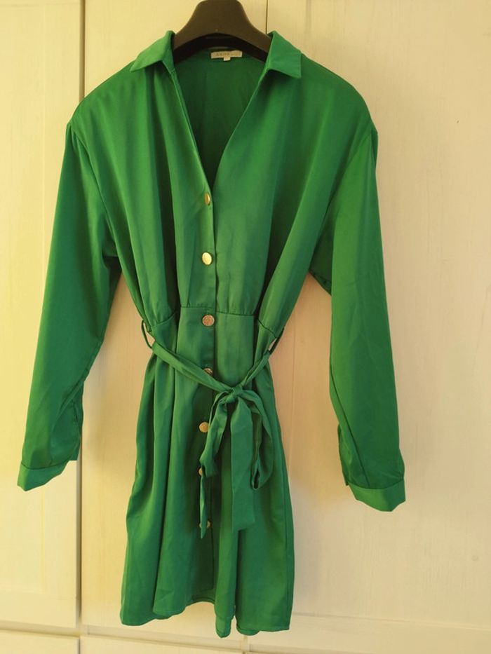 Robe.
