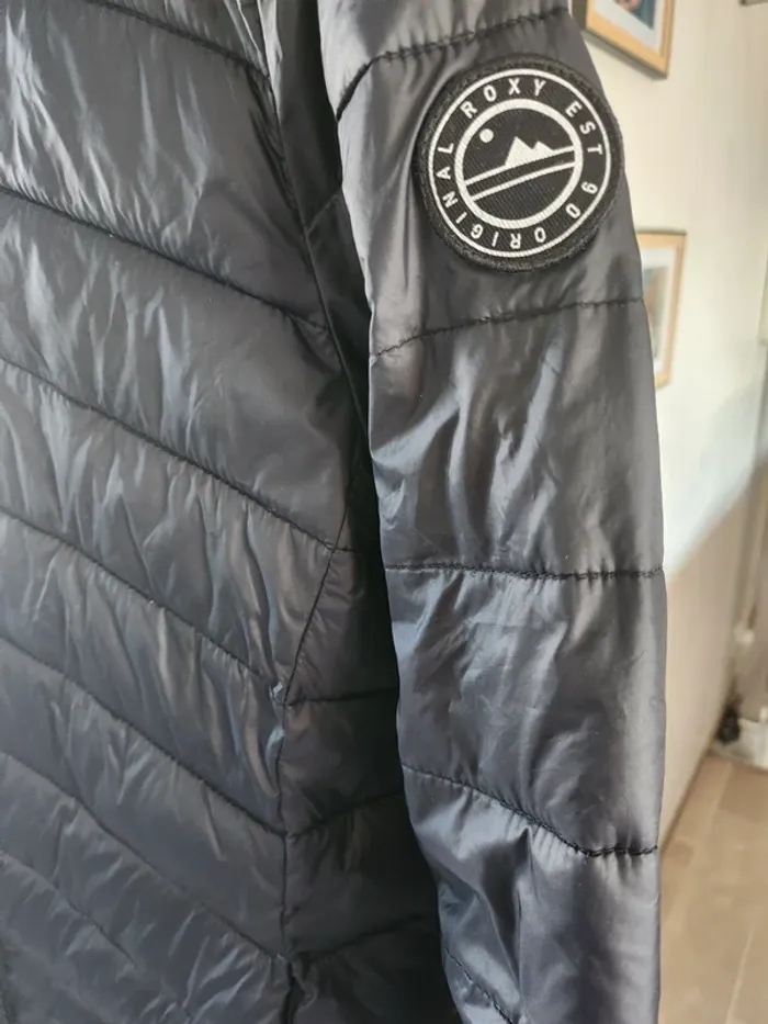 Doudoune fine veste imperméable manteau bleu marine taille S Roxy très bon état - photo numéro 3