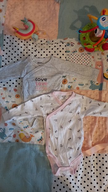 Bodies manches longues Gemo et Kiabi 3 mois