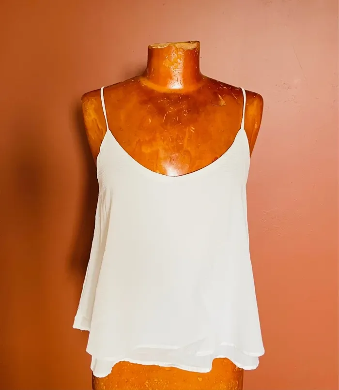 Blouse blanche fines bretelles - photo numéro 4