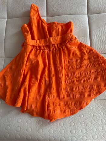 Combi short orange comme neuf