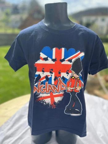 T shirt bleu marine 5/6 ans 116