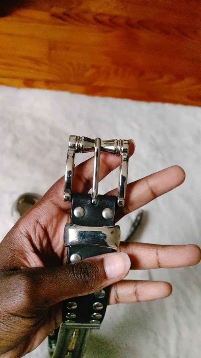Magnifique ceinture vintage en cuir et acier - photo numéro 4