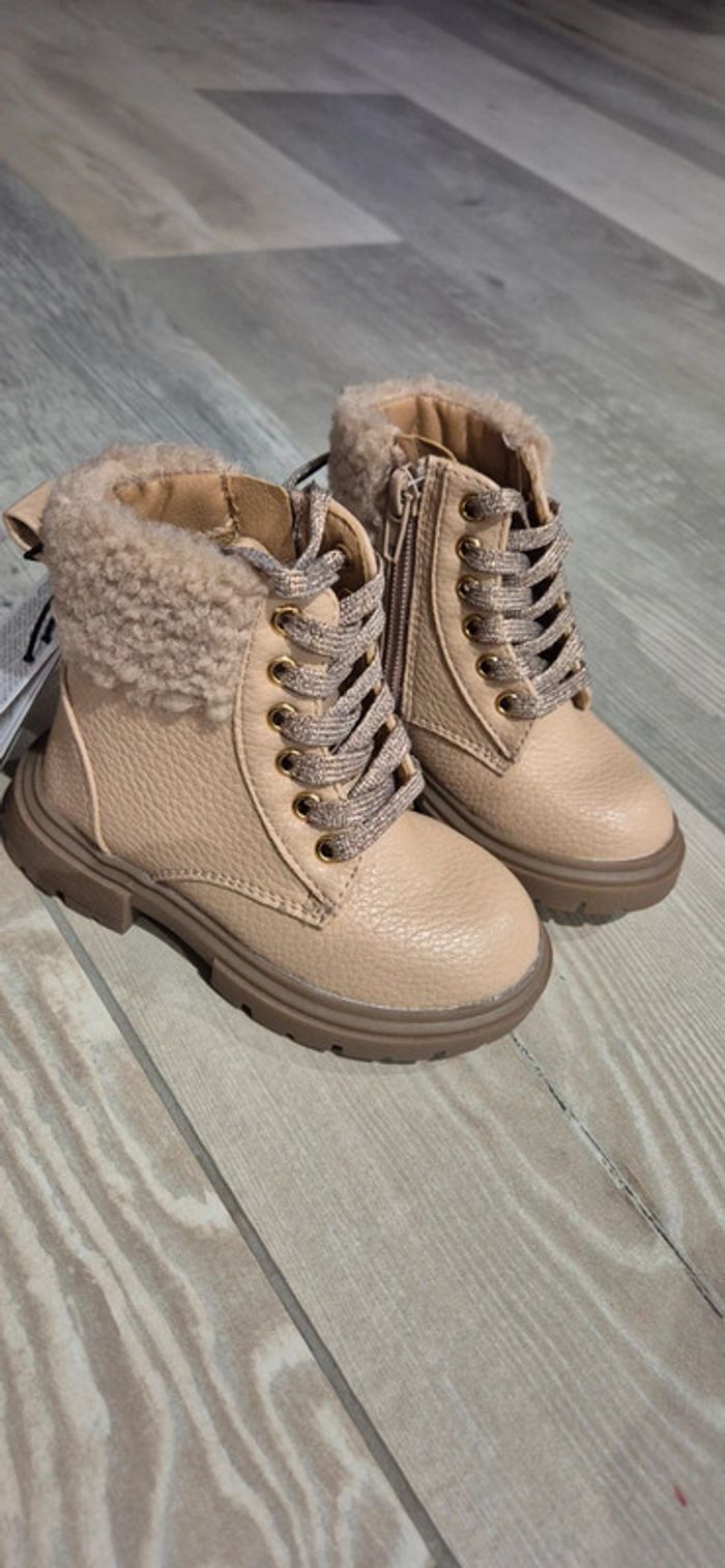 Bottines t22 neuves