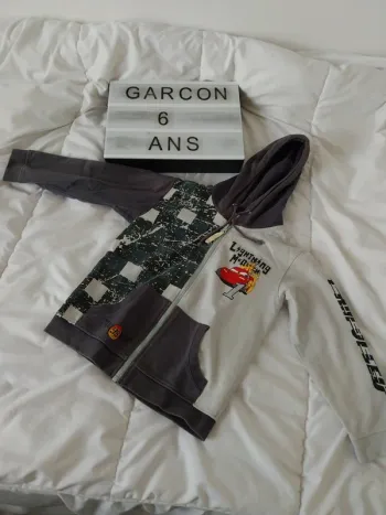 Gilet zippé garçon 6 ans Disney Cars