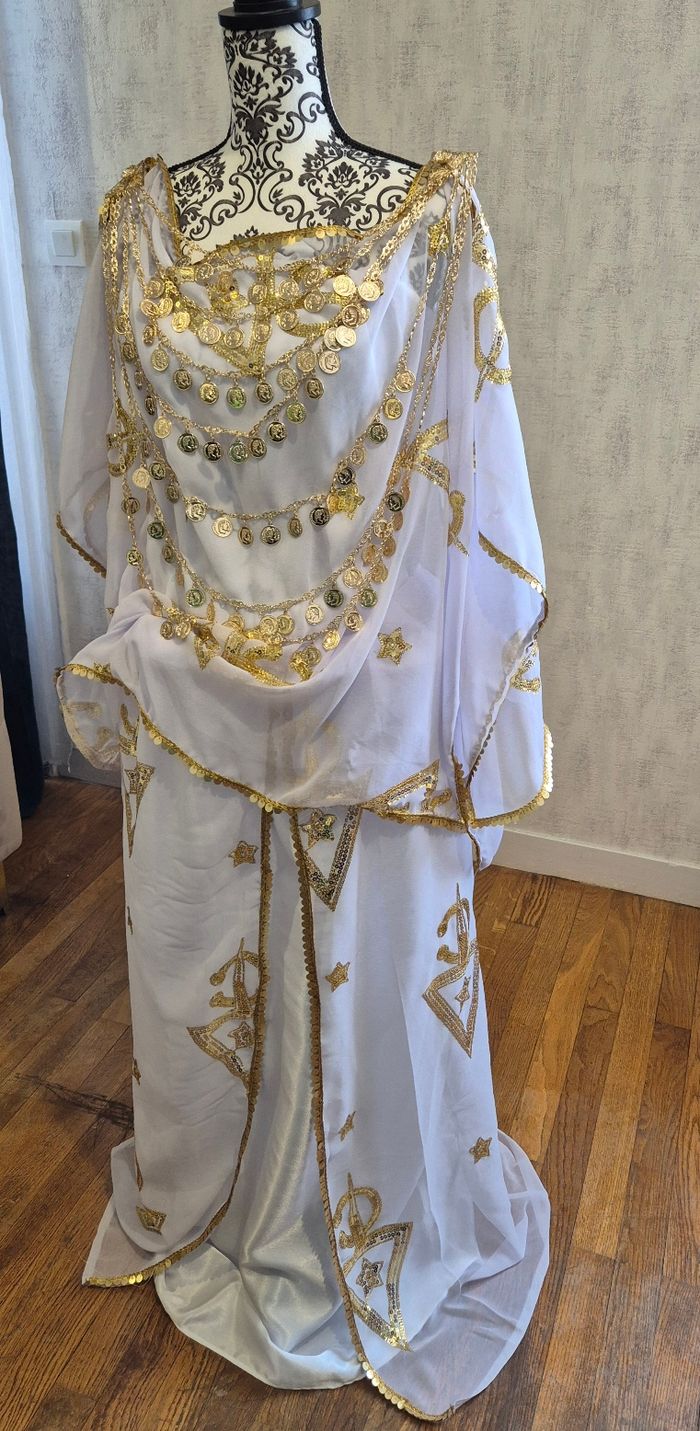 Melhfa chaoui tenue traditionnelle algérienne blanche avec motif amazigh fibule taille unique - photo numéro 4