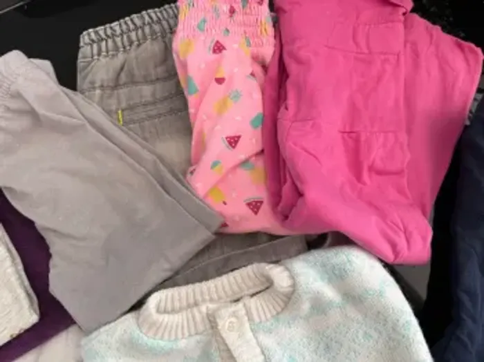 👚👖 lot 18 vêtements - bébé fille - 18-24 mois- toutes marques - 18-24 mois - bon état très bon état - photo numéro 4