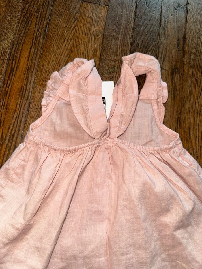 Robe H&M 12 mois Neuve avec étiquette - photo numéro 2