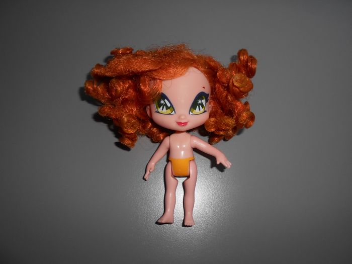 Poupée Poppixie, 2010 (Rainbow/Bandai)