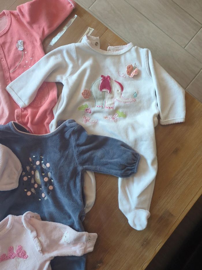 Lot 7 pyjamas 3 mois - photo numéro 4