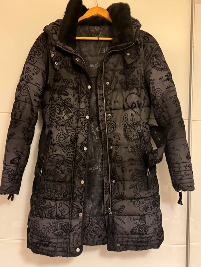 Doudoune très classe desigual