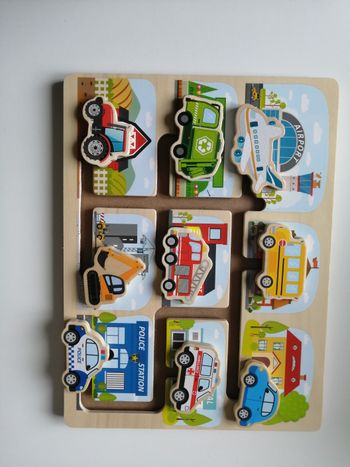 labyrinthe en bois avec véhicules 