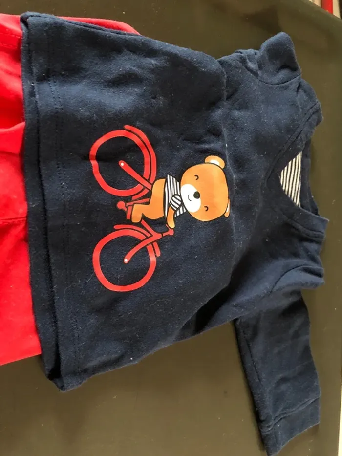 Ensemble tee shirt et pantalon 3 mois - photo numéro 2