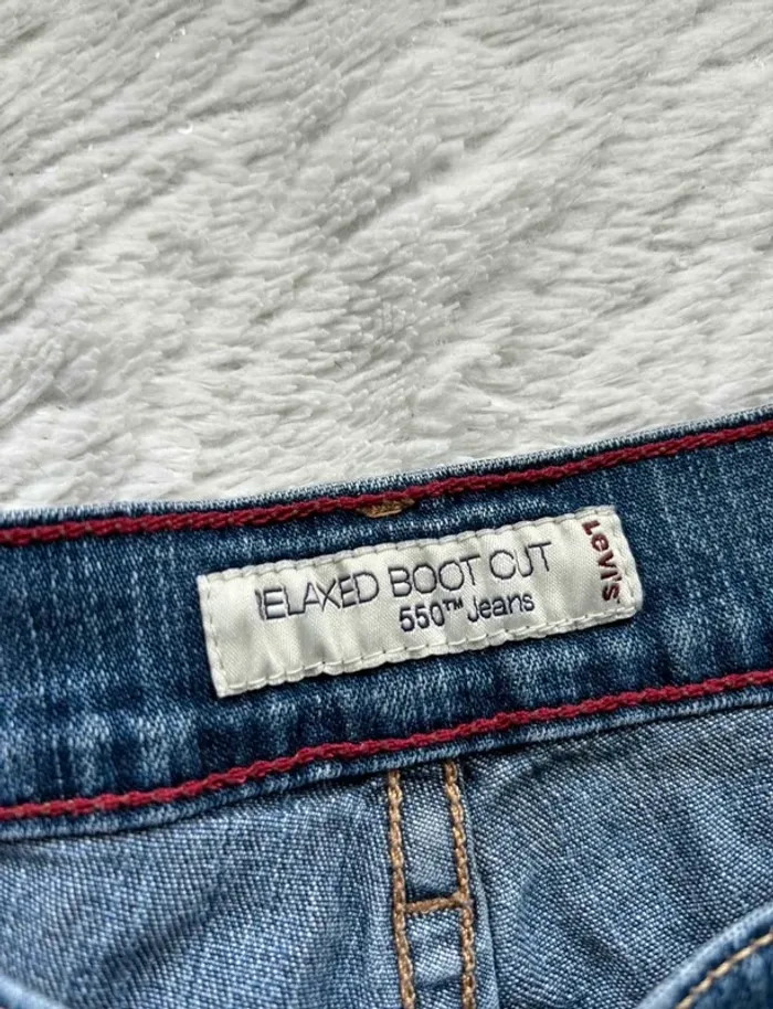 Jean Levi’s 550 Relaxed Bootcut femme bleu 2000s y2k Rare Collector taille 38/40 M/L us taille basse - photo numéro 10