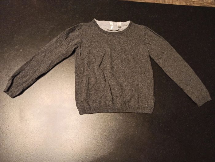 Pull gris