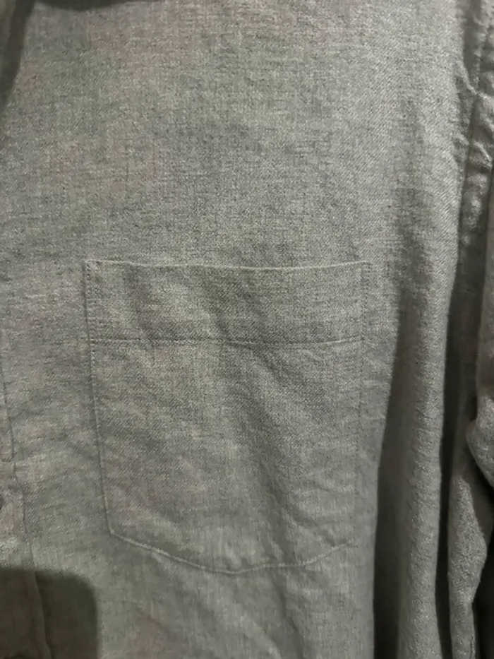 Chemise/ sure chemise Uniqlo - photo numéro 3