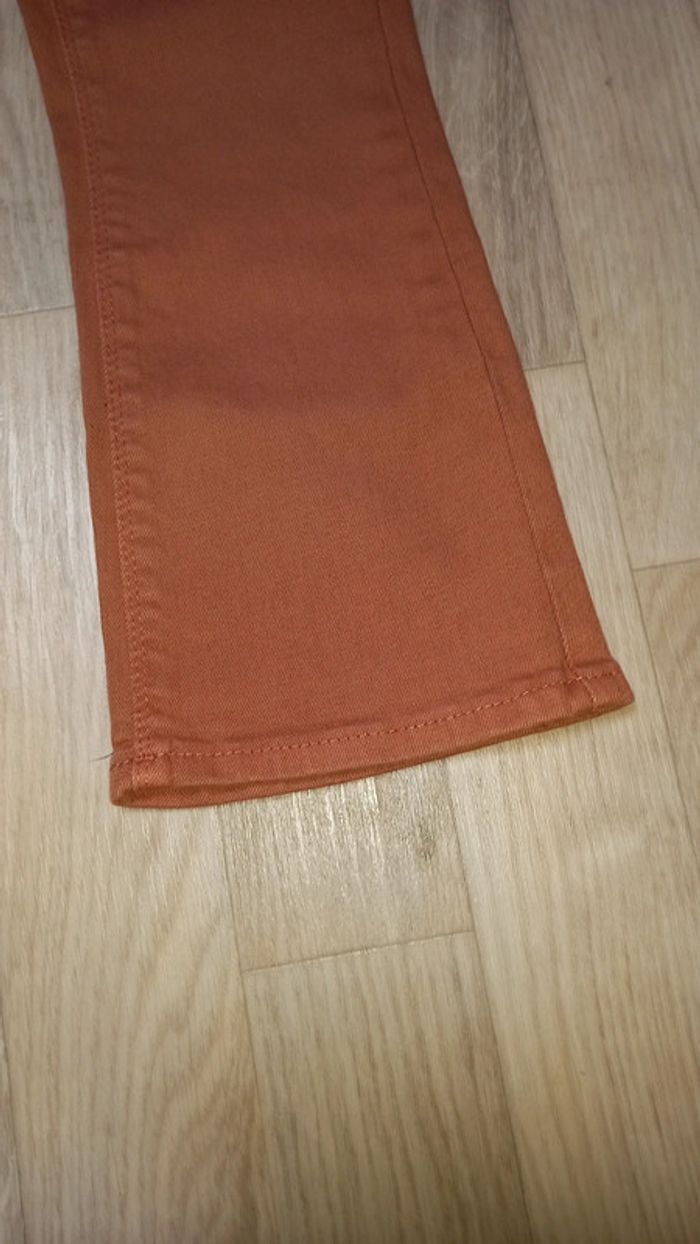 Jean neuf - photo numéro 6