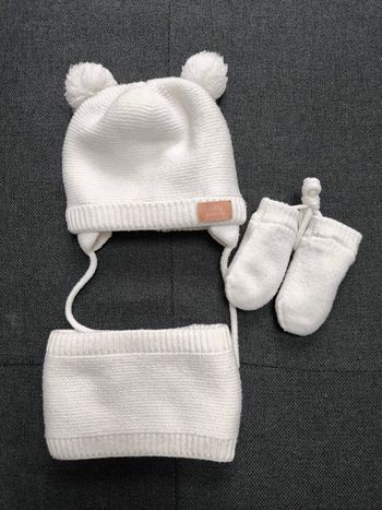 Bonnet cache-cou 03 mois 