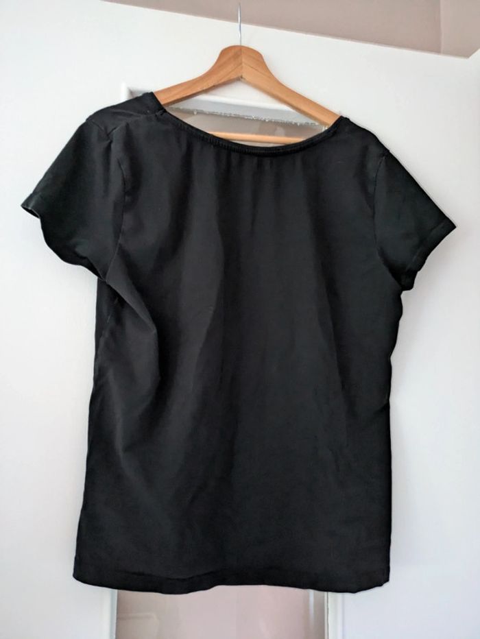 Magnifique haut t shirt femme noir U essentiel taille 46 - photo numéro 3
