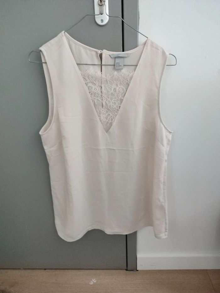 Top en soie et dentelle