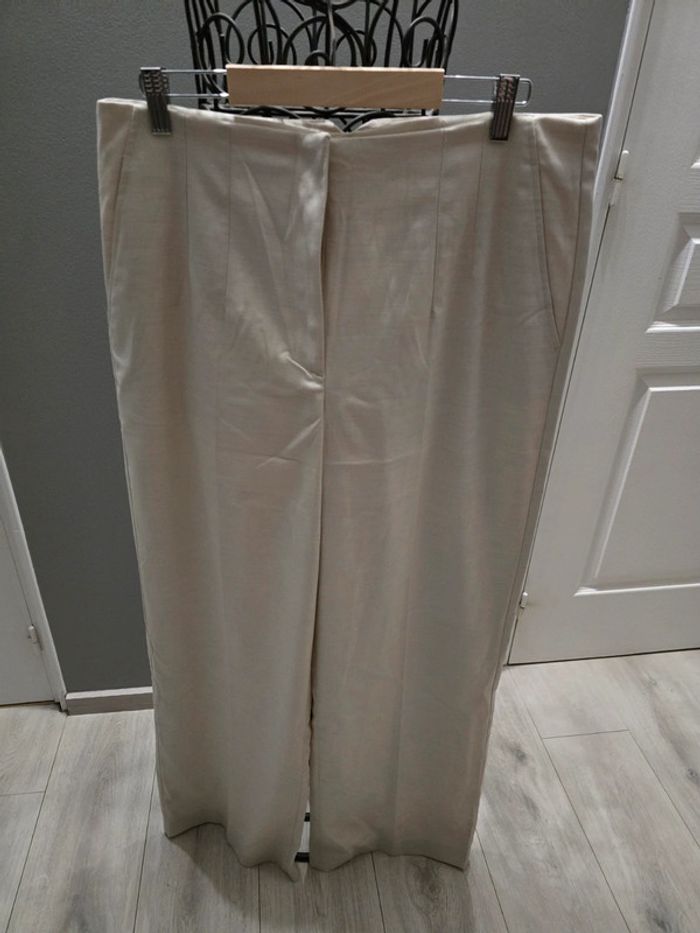 Pantalon beige Zara - photo numéro 2