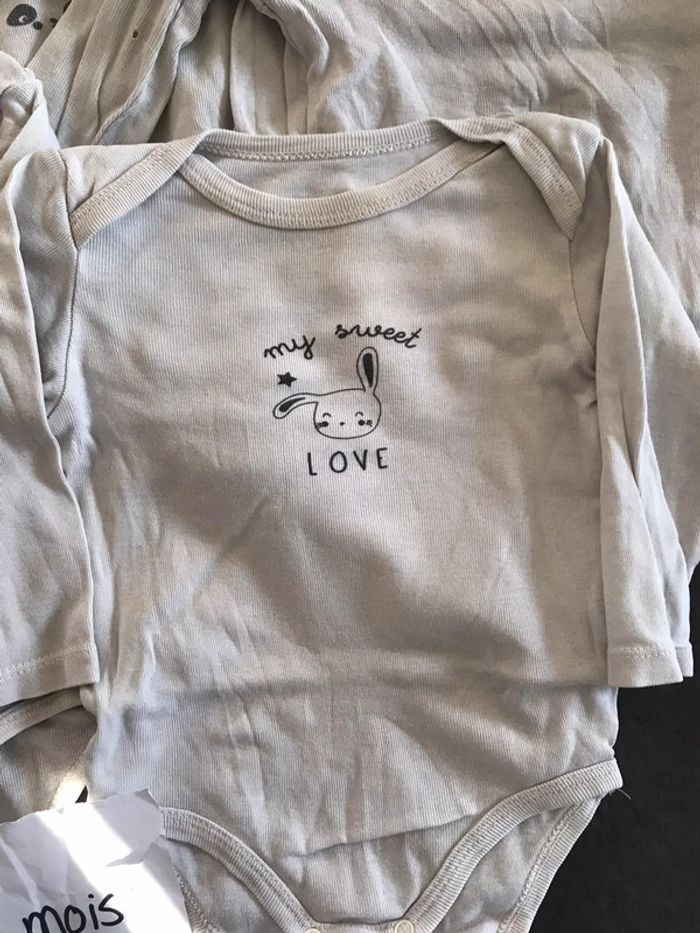 Lot 8  body manches longues - photo numéro 2