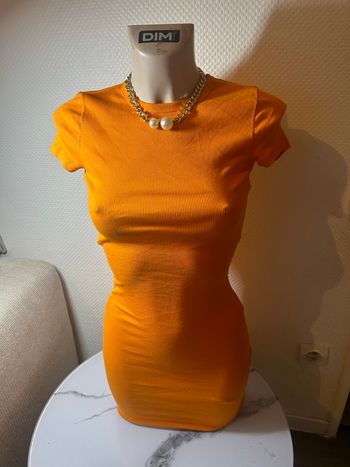 Robe orange 
