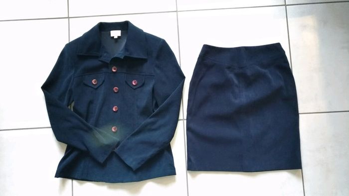 Tailleur femme jupe bleu marine