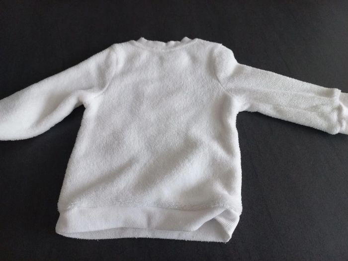 Pull Disney T12 mois - photo numéro 2