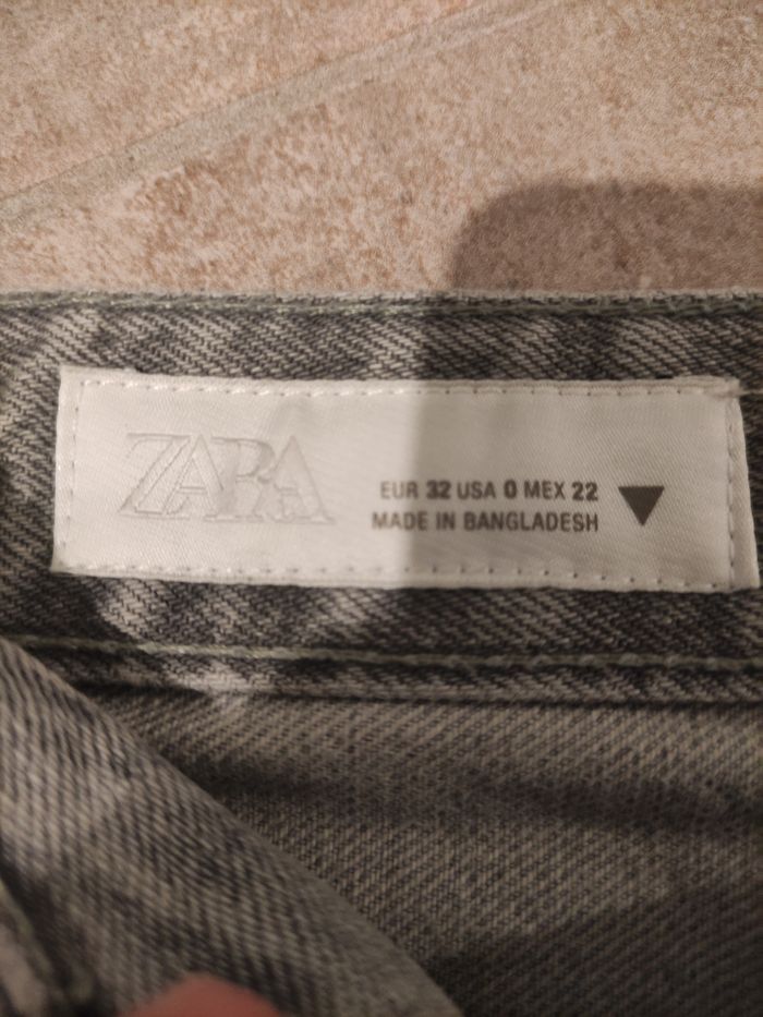 Jean gris ZARA - photo numéro 3