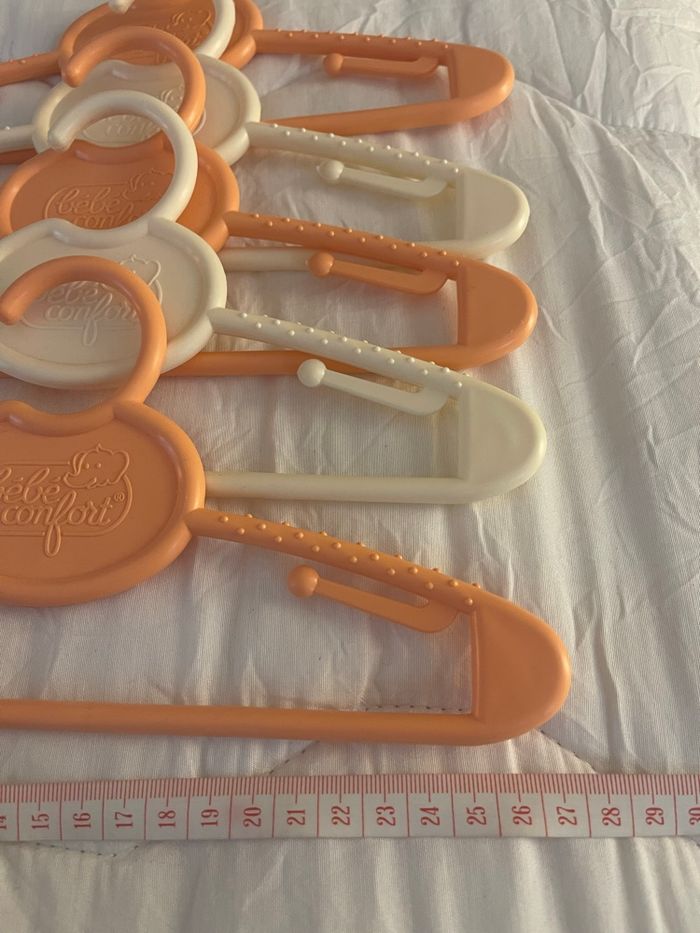 Lot 5 cintres bébé - photo numéro 2