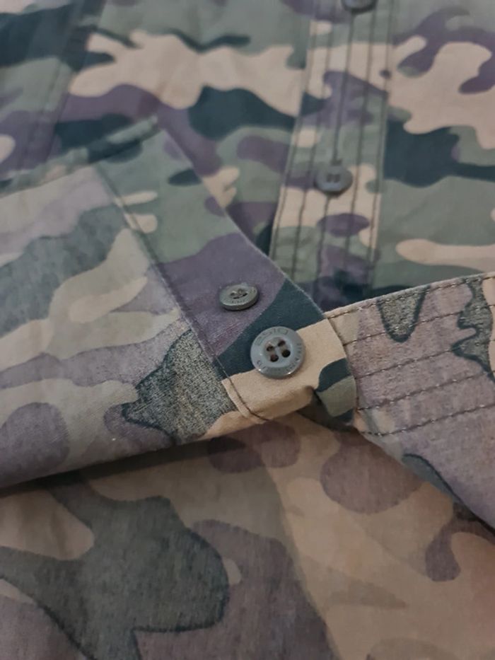 Chemise Dissident neuve taille M - photo numéro 16