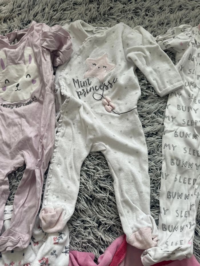 9 Pyjamas. - photo numéro 8