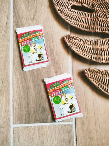 🏒 Lot 2 boosters paquets de cartes de Hockey américain Nhl Score 1991 Made in USA REF5