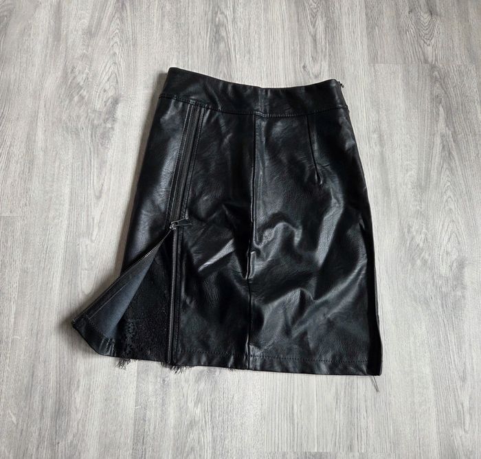 Jupe simili cuir noire Colloseum - taille XS neuve