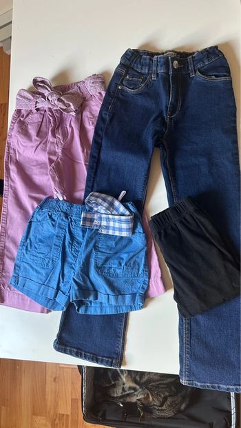 Lot de vêtement enfant taille 7/8 ans