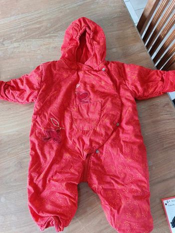 combinaison de ski rouge