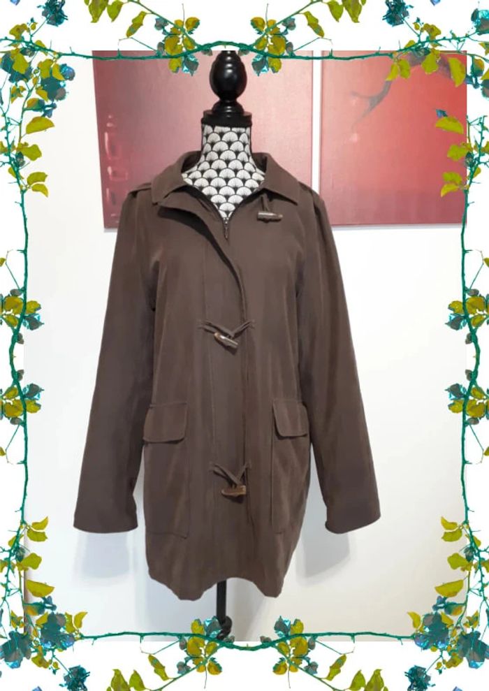 Veste coupe vent  taille 38 capuche détachable