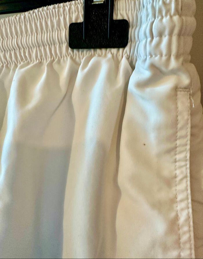 💜 Short blanc décathlon taille xl bon état 💜 - photo numéro 3