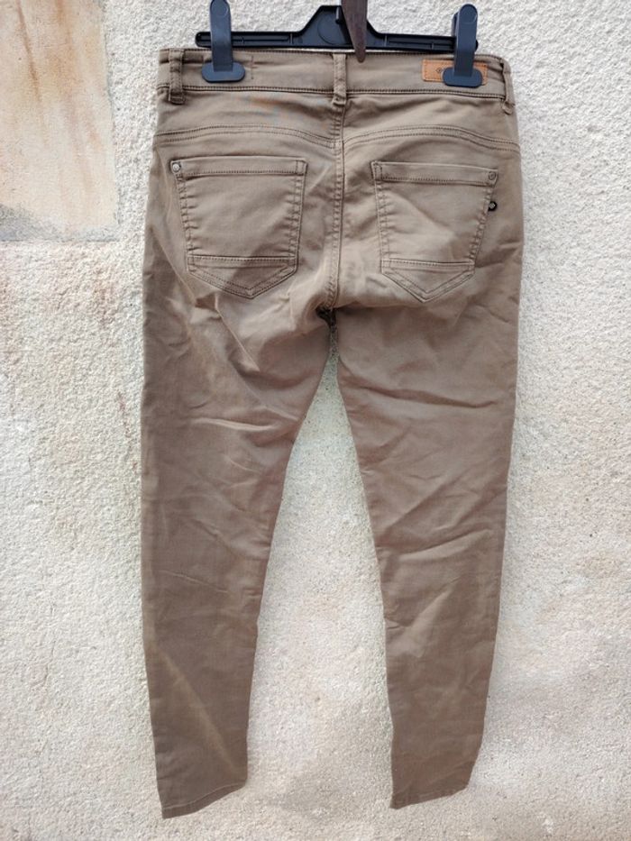 Pantalon - photo numéro 2