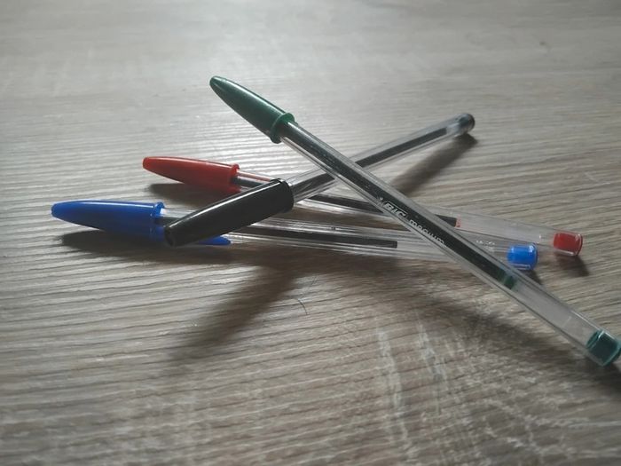 Lot 4 stylo 4 couleurs