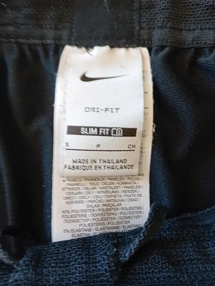 Jogging de chez Nike en taille S - photo numéro 3